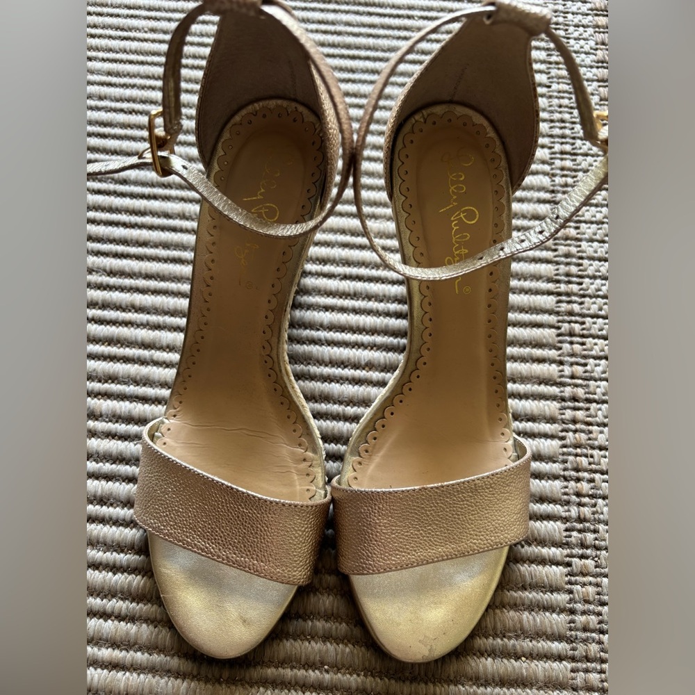 Lilly Pulitzer Gold Heels with Elegant Design